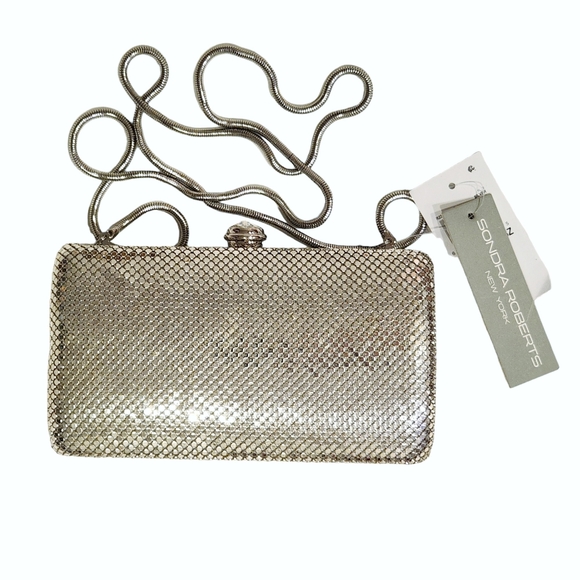NWT Sondra Roberts Metal Chainmail Clutch Purse - Silver - Picture 2 of 12